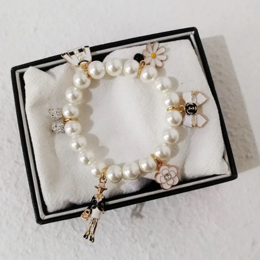 Camellia luxury pearl charm bracelet for Women Party Jewelry